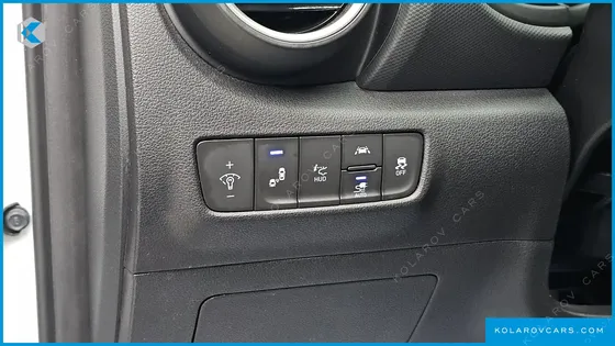 HYUNDAI KONA PREMIUM