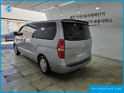 HYUNDAI STAREX 11-SEATER WAGON HVX