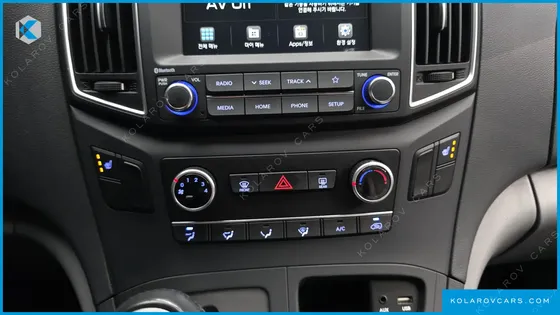 HYUNDAI STAREX VAN 5-SEATER