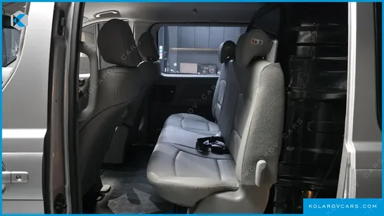 HYUNDAI STAREX VAN 5-SEATER