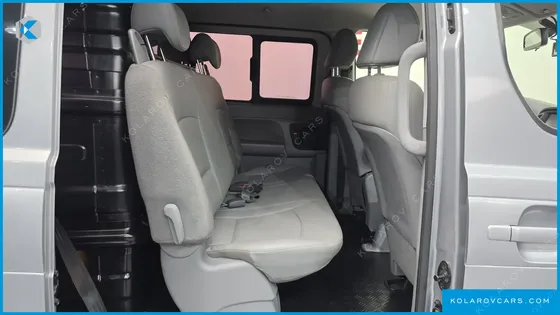 HYUNDAI STAREX VAN 5-SEATER