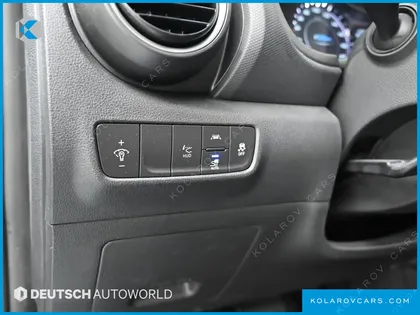 HYUNDAI KONA PREMIUM