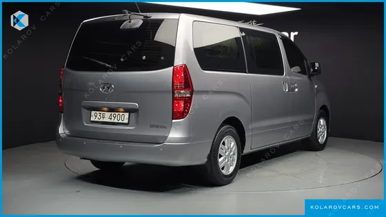 HYUNDAI STAREX VAN 3-SEATER