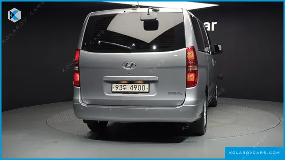 HYUNDAI STAREX VAN 3-SEATER