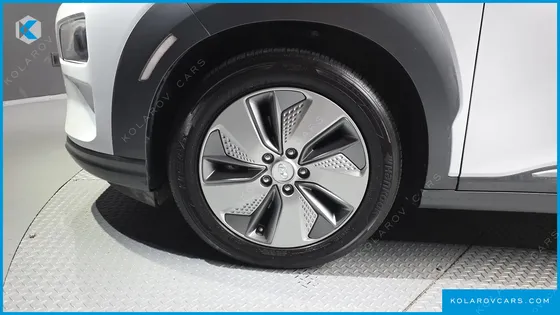 HYUNDAI KONA PREMIUM