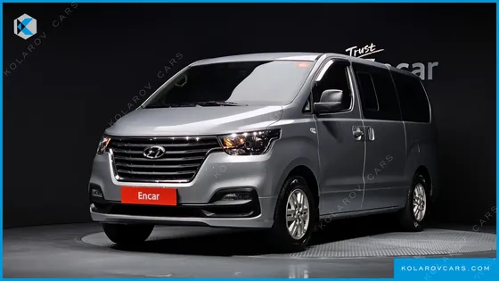HYUNDAI STAREX VAN 5-SEATER