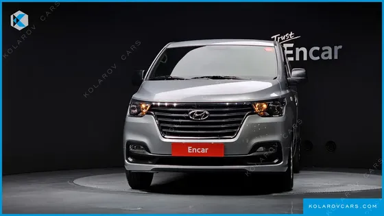 HYUNDAI STAREX VAN 5-SEATER