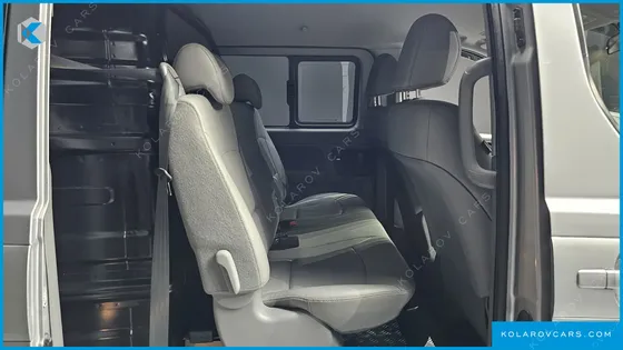HYUNDAI STAREX VAN 5-SEATER