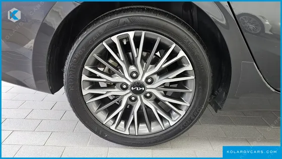 KIA K3 1.6