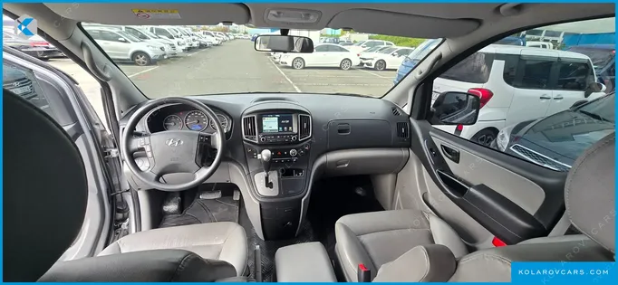 HYUNDAI STAREX WAGON 11-SEATER