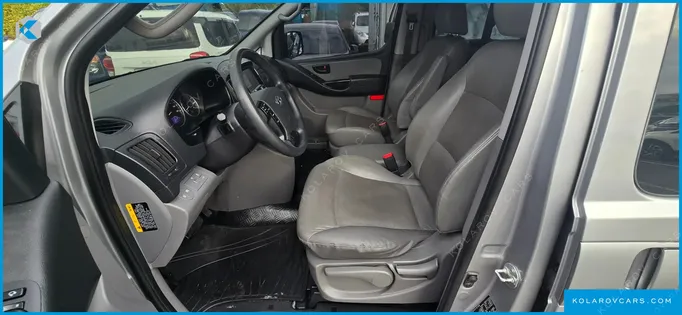 HYUNDAI STAREX WAGON 11-SEATER