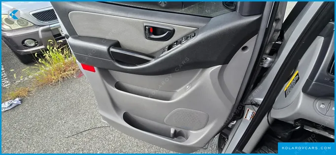 HYUNDAI STAREX WAGON 12-SEATER