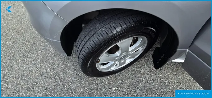 HYUNDAI STAREX WAGON 12-SEATER