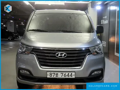 HYUNDAI STAREX VAN 3-SEATER