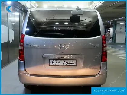 HYUNDAI STAREX VAN 3-SEATER