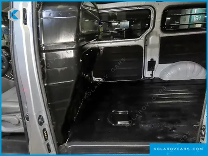 HYUNDAI STAREX VAN 3-SEATER