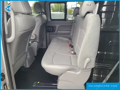 HYUNDAI STAREX VAN 5-SEATER