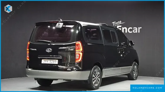 HYUNDAI STAREX 4WD URBAN 9-SEATER