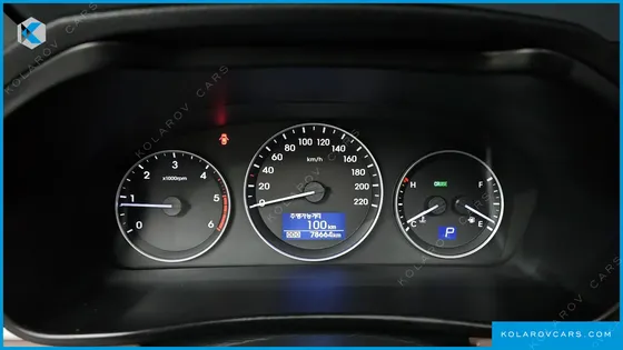 HYUNDAI STAREX 4WD URBAN 9-SEATER