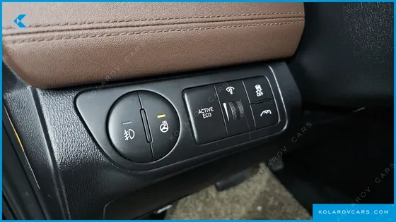 HYUNDAI STAREX 4WD URBAN 9-SEATER