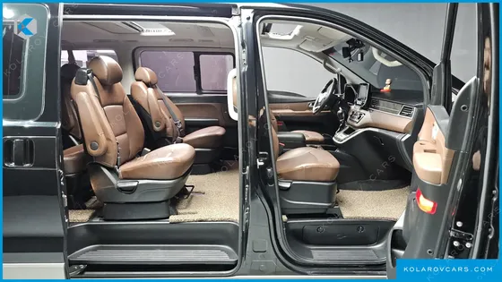 HYUNDAI STAREX 4WD URBAN 9-SEATER