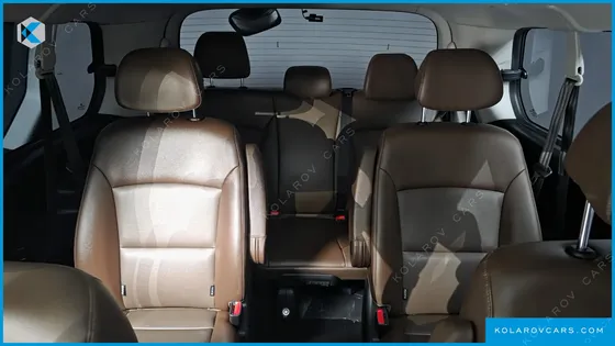HYUNDAI STAREX 4WD URBAN 9-SEATER