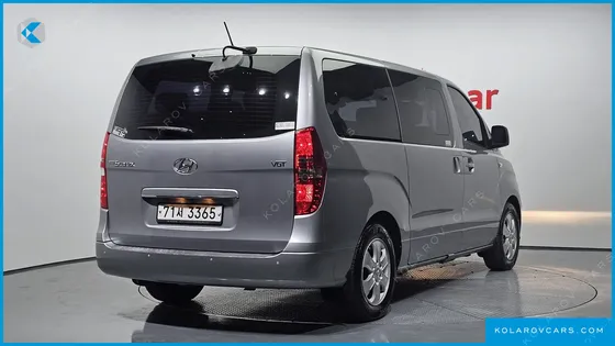 HYUNDAI STAREX WAGON 11-SEATER