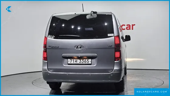 HYUNDAI STAREX WAGON 11-SEATER
