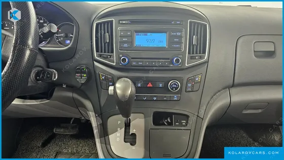 HYUNDAI STAREX WAGON 11-SEATER