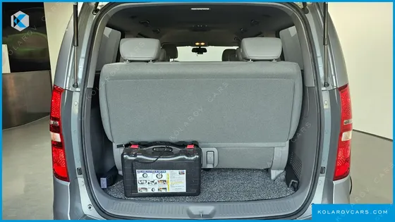 HYUNDAI STAREX WAGON 11-SEATER
