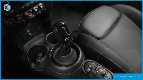 MINI COOPER 5DOOR CLASSIC LAUNCH PACK