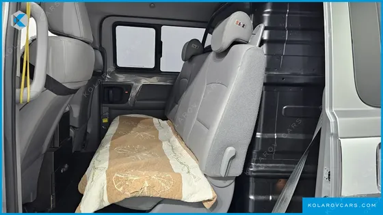 HYUNDAI STAREX VAN 5-SEATER