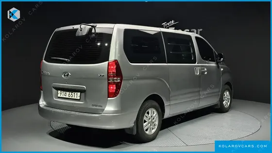 HYUNDAI STAREX VAN 3-SEATER