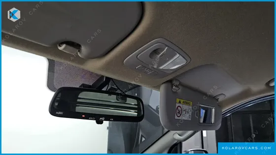 HYUNDAI STAREX VAN 3-SEATER