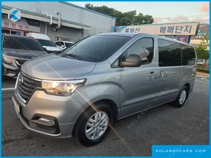 HYUNDAI STAREX VAN 3-SEATER