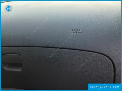 HYUNDAI STAREX VAN 3-SEATER
