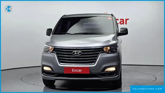 HYUNDAI STAREX VAN 5-SEATER