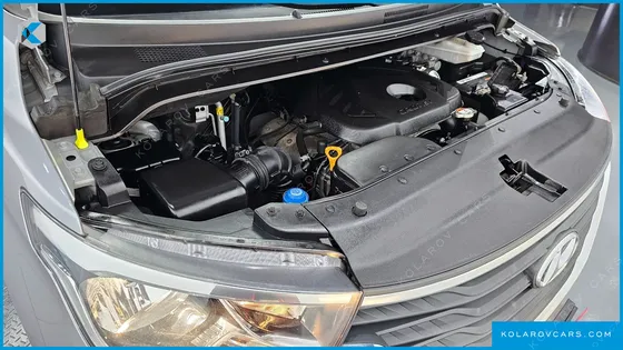 HYUNDAI STAREX VAN 5-SEATER