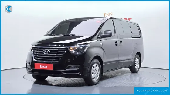 HYUNDAI STAREX VAN 5-SEATER