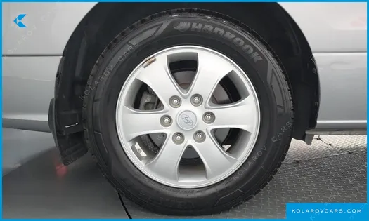 HYUNDAI STAREX WAGON 11-SEATER