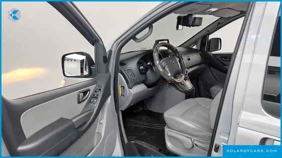 HYUNDAI STAREX WAGON 11-SEATER