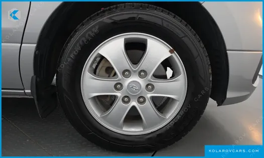 HYUNDAI STAREX WAGON 11-SEATER
