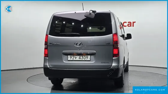 HYUNDAI STAREX VAN 3-SEATER