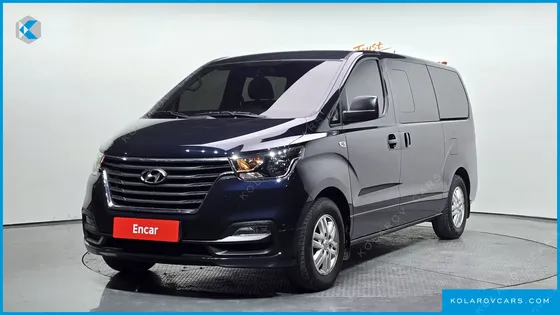 HYUNDAI STAREX VAN 5-SEATER