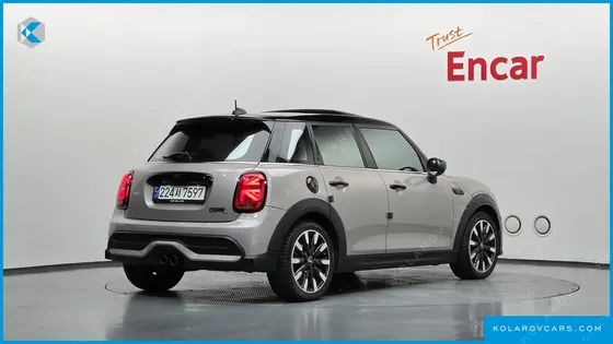 MINI COOPER 5DOOR CLASSIC