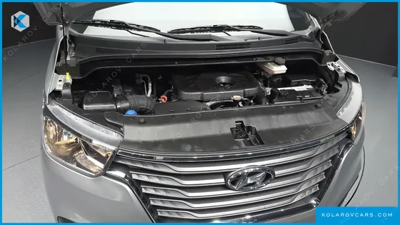 HYUNDAI STAREX 4WD URBAN 9-SEATER