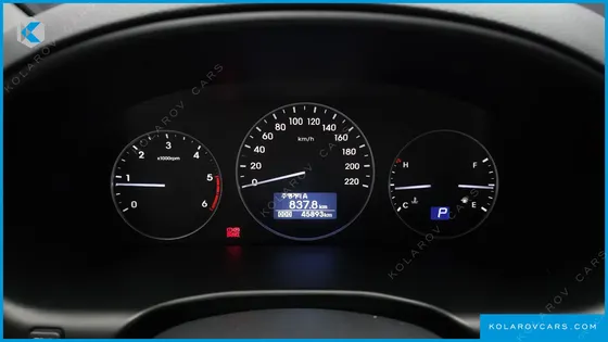 HYUNDAI STAREX 4WD URBAN 9-SEATER