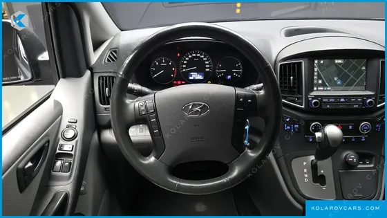 HYUNDAI STAREX 4WD URBAN 9-SEATER