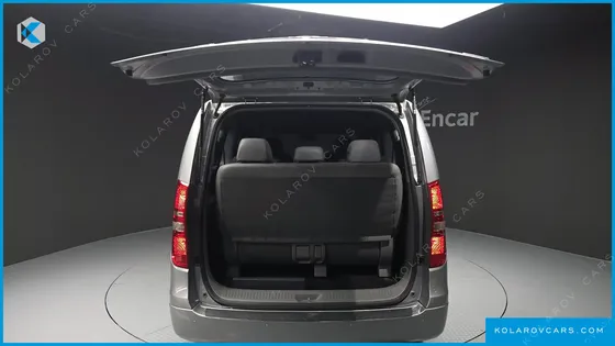 HYUNDAI STAREX 4WD URBAN 9-SEATER