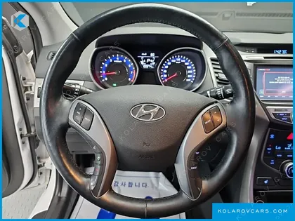 HYUNDAI ELANTRA (AVANTE) 1.6 GDI SMART